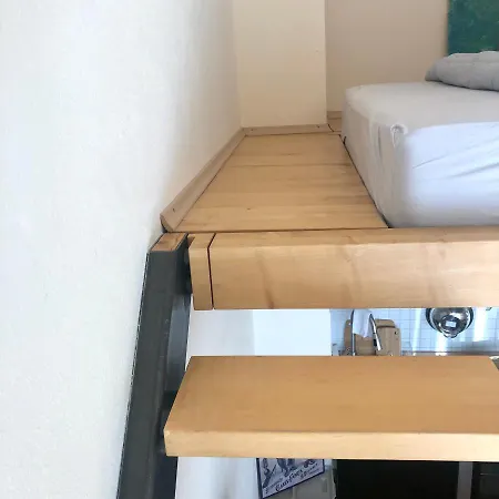 Cozy Dachgeschoss-atelier Apartment