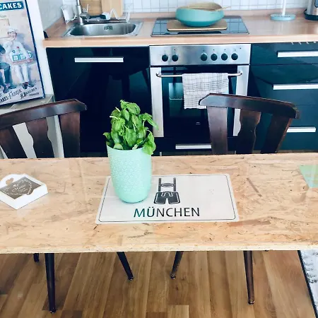 Cozy Dachgeschoss-atelier Apartment *