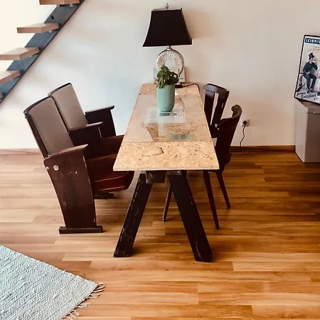 Apartment Cozy Dachgeschoss-atelier Munich