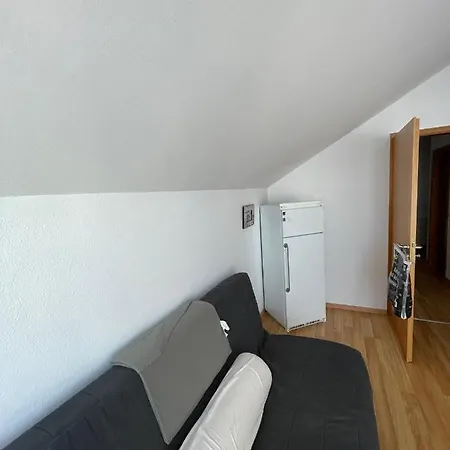 Apartment Cozy Dachgeschoss-atelier